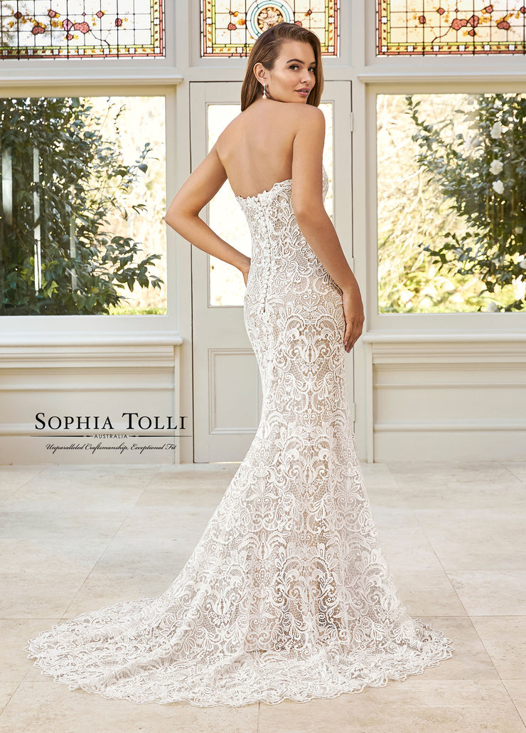 SOPHIA TOLLI Y11951-Gemini Bridal Prom Tuxedo Centre