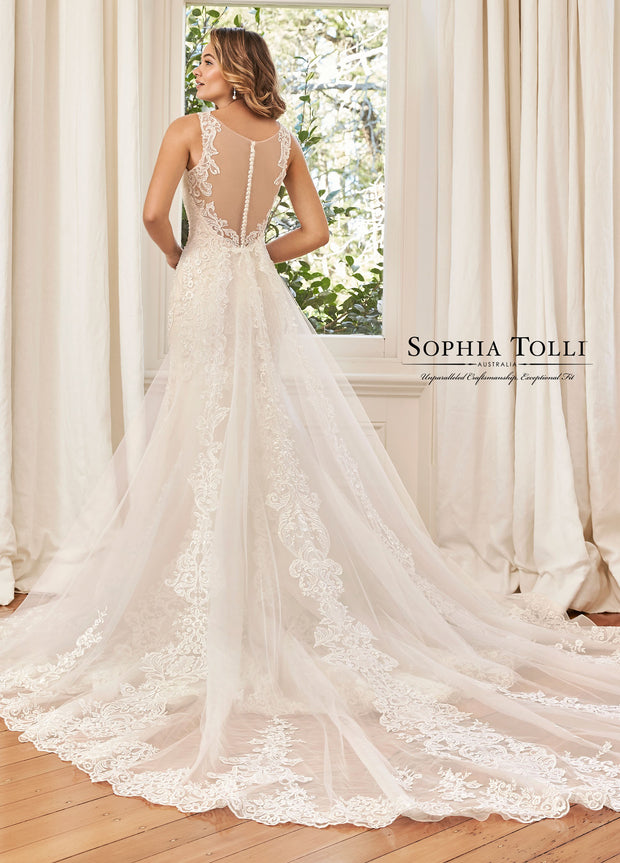 SOPHIA TOLLI Y11956-Gemini Bridal Prom Tuxedo Centre