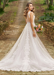 SOPHIA TOLLI Y11956-Gemini Bridal Prom Tuxedo Centre