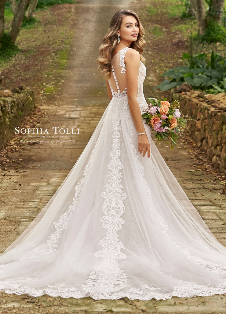 SOPHIA TOLLI Y11956-Gemini Bridal Prom Tuxedo Centre