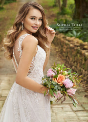 SOPHIA TOLLI Y11956-Gemini Bridal Prom Tuxedo Centre