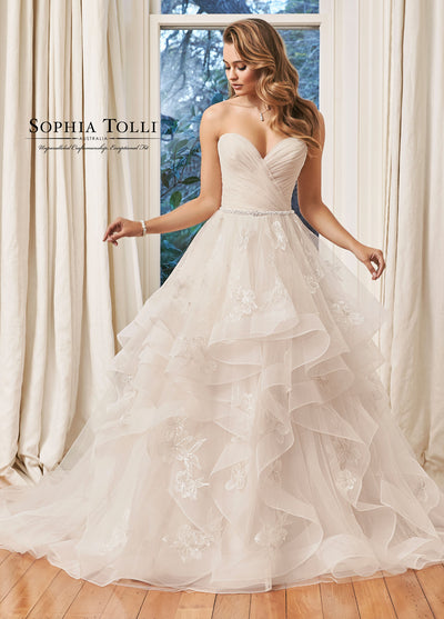 SOPHIA TOLLI Y11958-Gemini Bridal Prom Tuxedo Centre