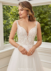 SOPHIA TOLLI Y21974A-Gemini Bridal Prom Tuxedo Centre