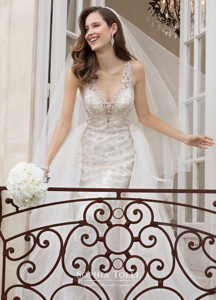 SOPHIA TOLLI Y11883-Gemini Bridal Prom Tuxedo Centre