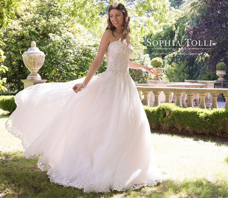 SOPHIA TOLLI Y21816-Gemini Bridal Prom Tuxedo Centre