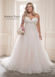 SOPHIA TOLLI Y21816-Gemini Bridal Prom Tuxedo Centre