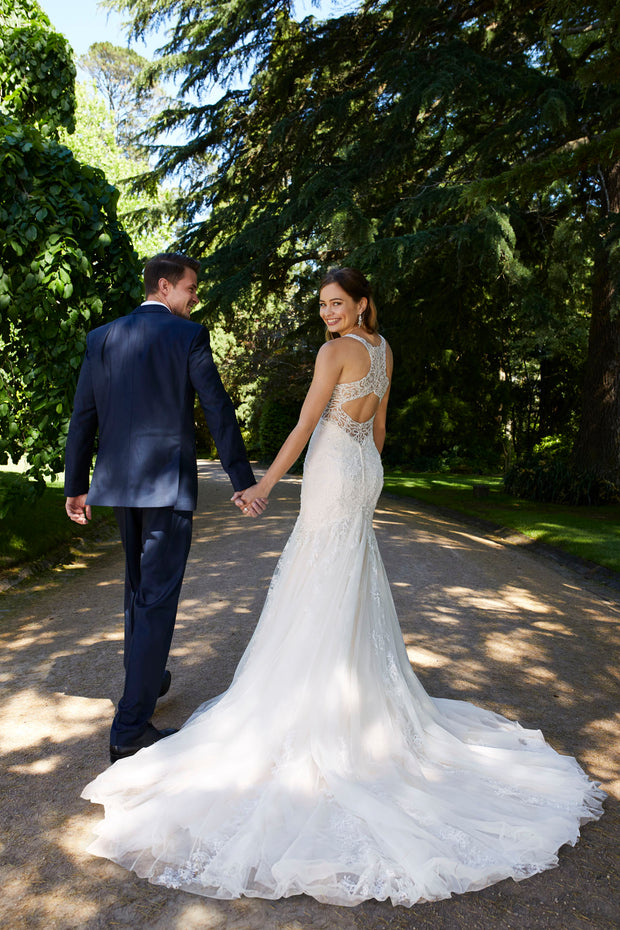 SOPHIA TOLLI Y21822-Gemini Bridal Prom Tuxedo Centre