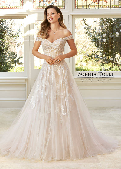 SOPHIA TOLLI Y11949-Gemini Bridal Prom Tuxedo Centre