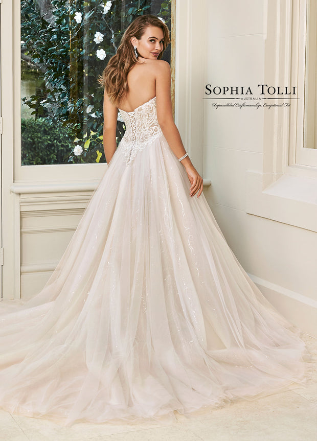 SOPHIA TOLLI Y11945-Gemini Bridal Prom Tuxedo Centre