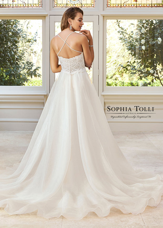 SOPHIA TOLLI Y11970-Gemini Bridal Prom Tuxedo Centre