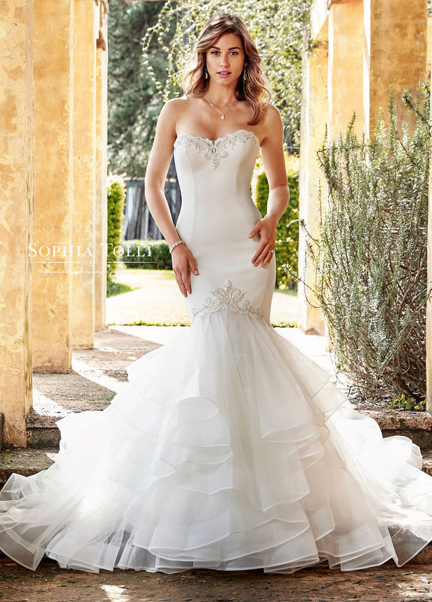 SOPHIA TOLLI Y11947-Gemini Bridal Prom Tuxedo Centre