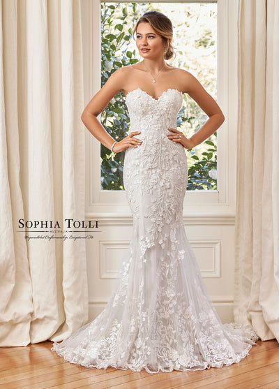 SOPHIA TOLLI Y11964-Gemini Bridal Prom Tuxedo Centre