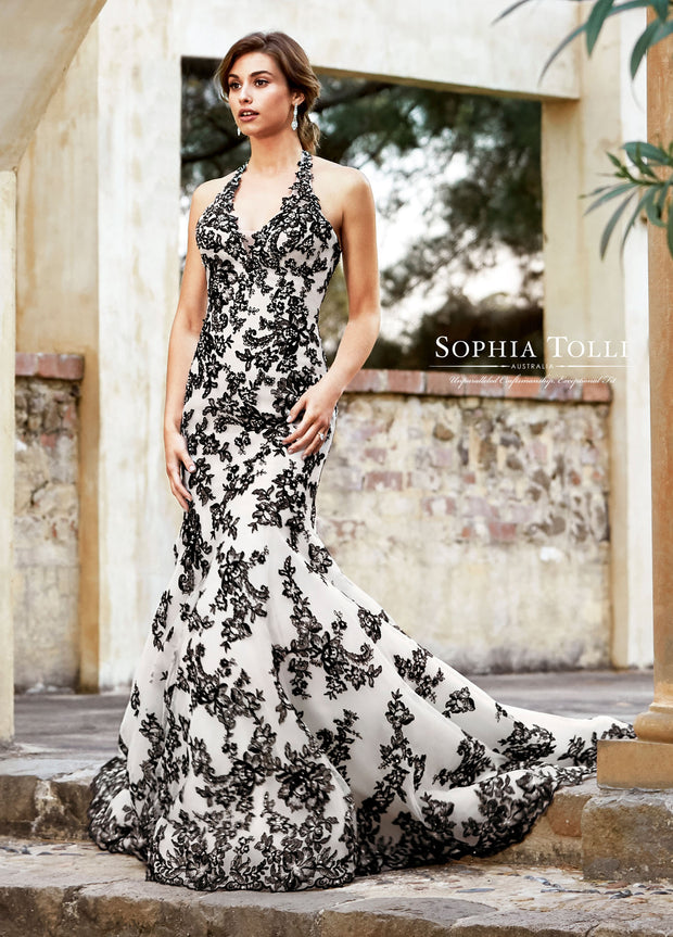 SOPHIA TOLLI Y11942-Gemini Bridal Prom Tuxedo Centre