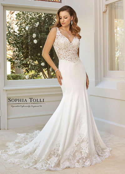 SOPHIA TOLLI Y11959A-Gemini Bridal Prom Tuxedo Centre