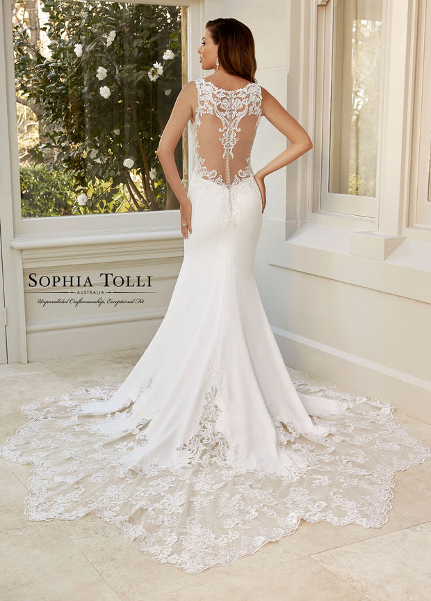 SOPHIA TOLLI Y11959A-Gemini Bridal Prom Tuxedo Centre